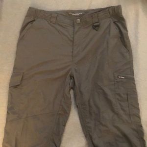 Columbia Omni-shade fishing pants size 34/30
